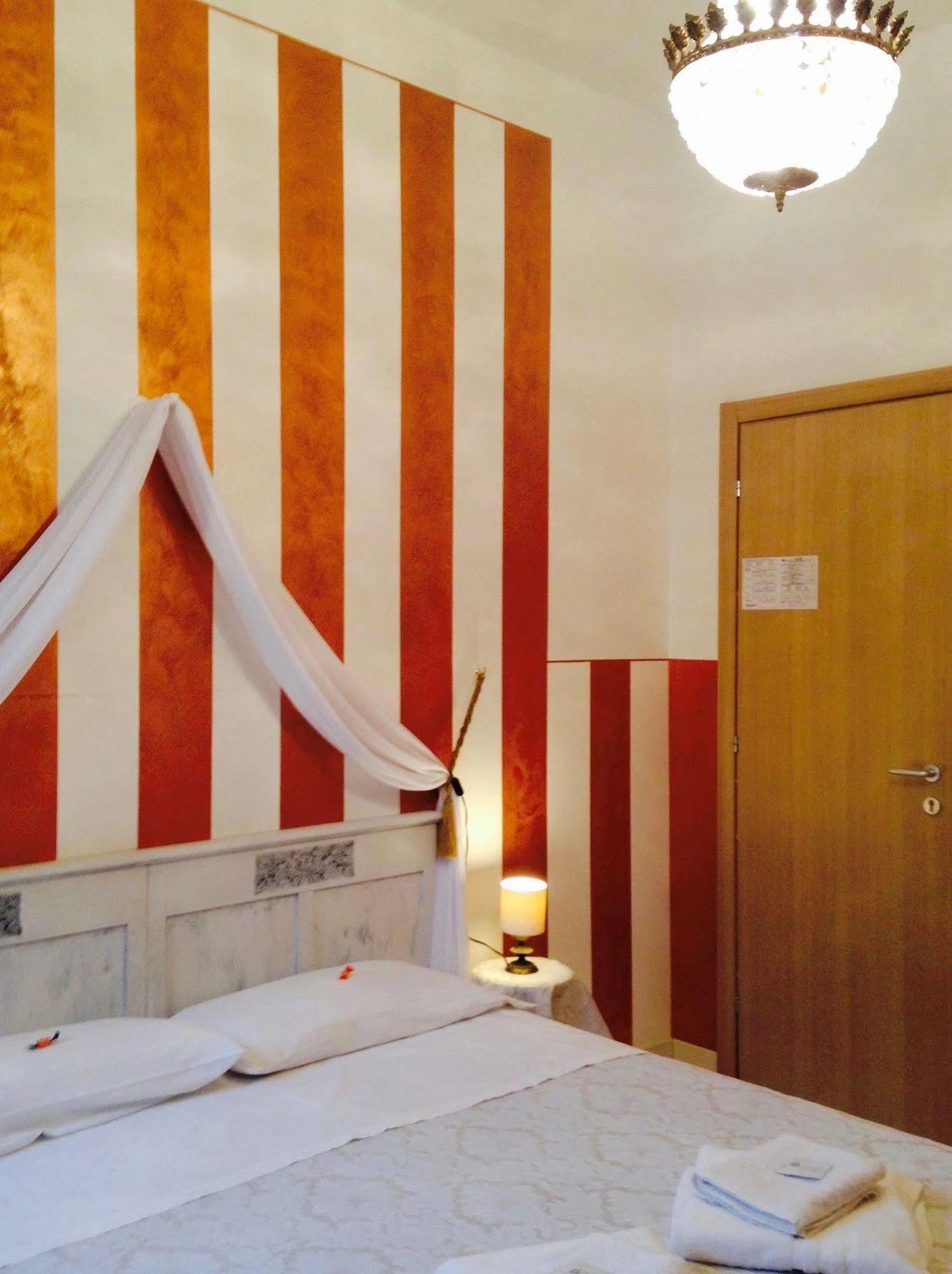 Giulietta E Romeo Hotel Verona Bagian luar foto
